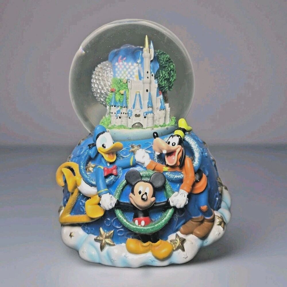 Disney 2000 Millennium Musical Snow Globe – Mickey, Donald, Goofy